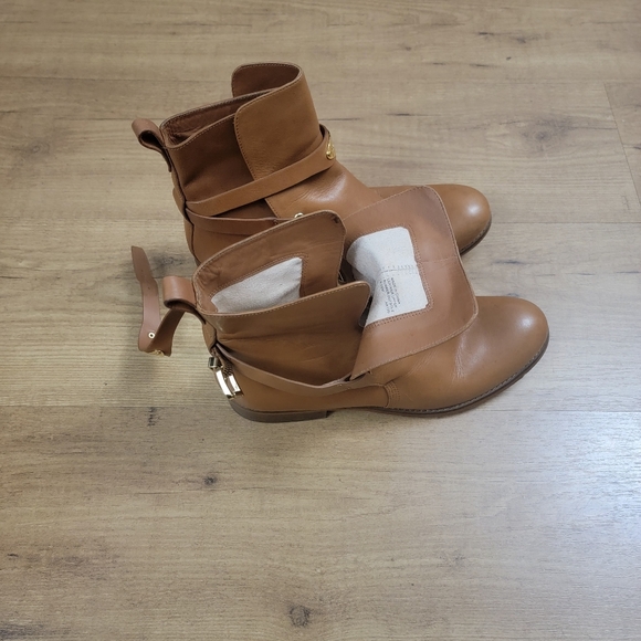 Michael Kors Arley Leather Ankle Boots - Picture 13 of 15